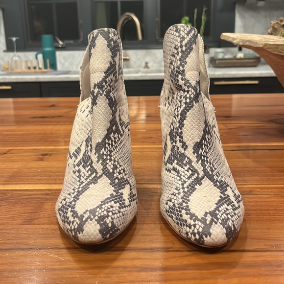 Steven madden snake print heels size 10 - Picture 2 of 6